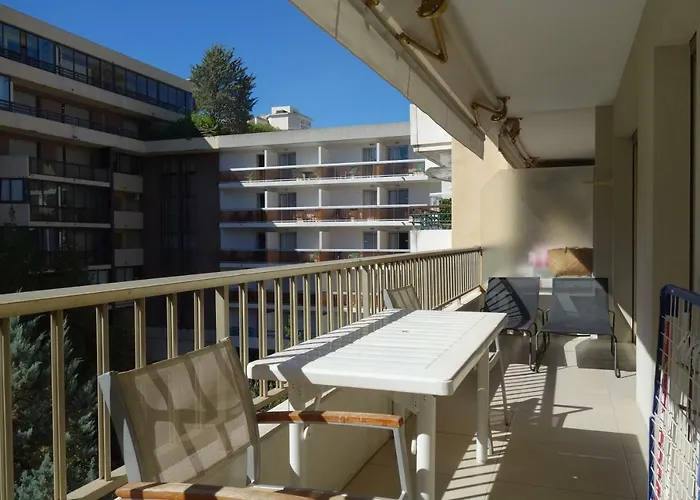 דירה Branly By Welcome To קאן